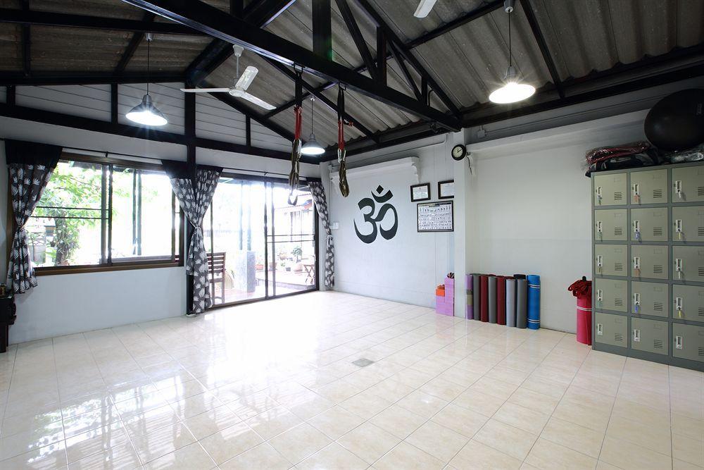 Mon Lodge & Yoga Donmueang Bangkok Bagian luar foto